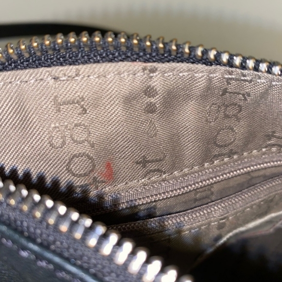 Margot Black Leather Crossbody Bag - Picture 4 of 7